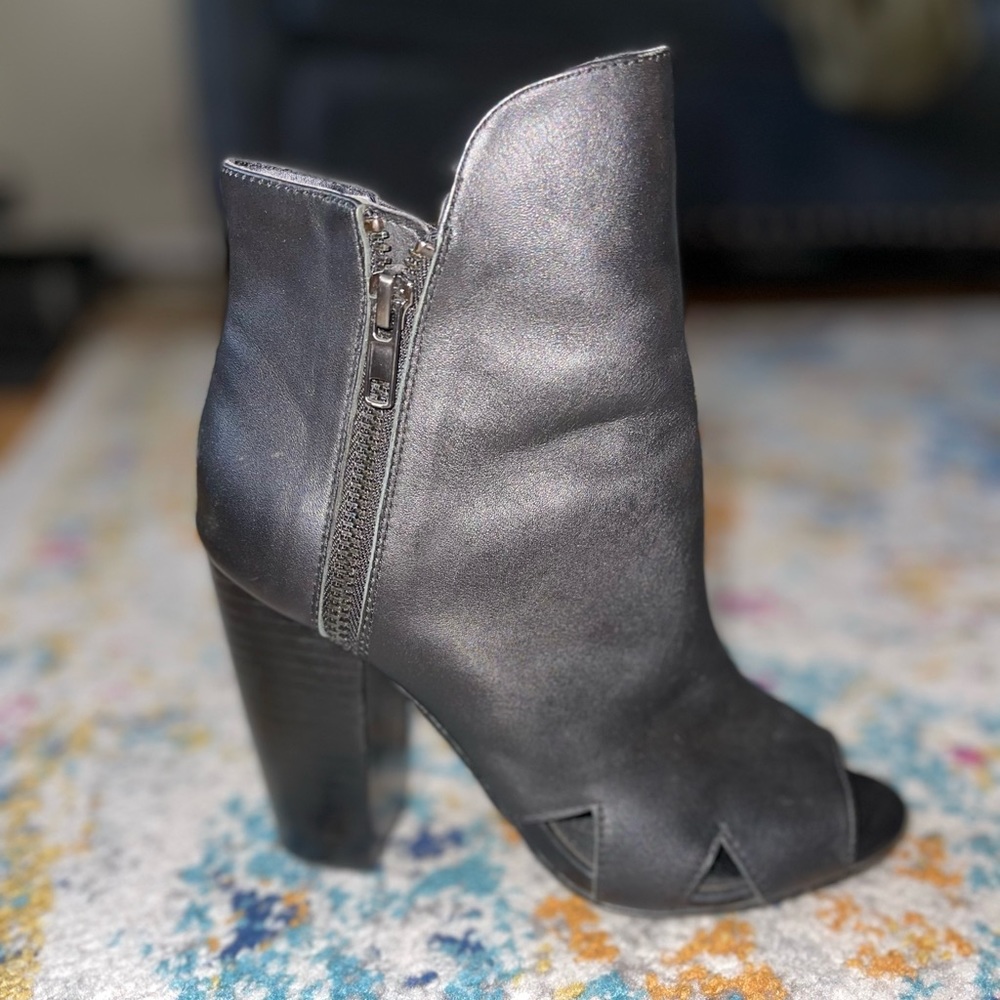 Black heels